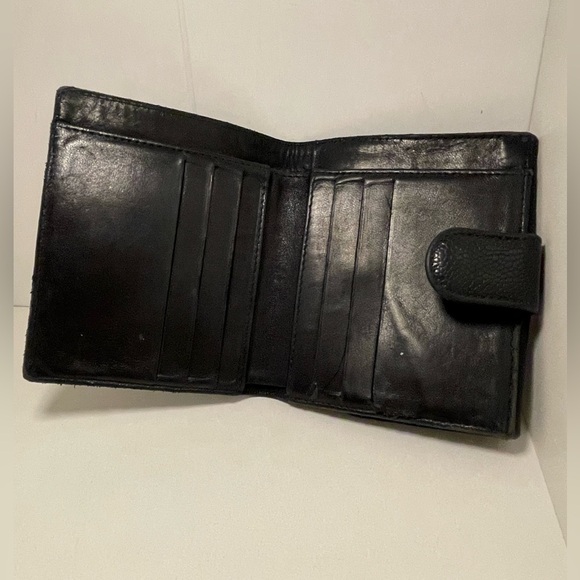 Authentic Chanel, timeless, caviar, compact wallet - Picture 8 of 11